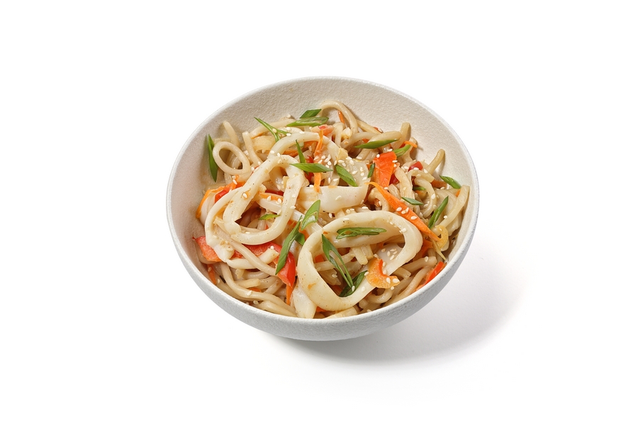 Вок  с кальмаром и соусом гальби