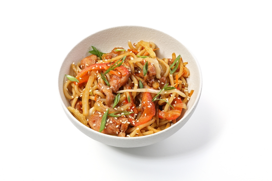 Вок с курицей в китайском соусе